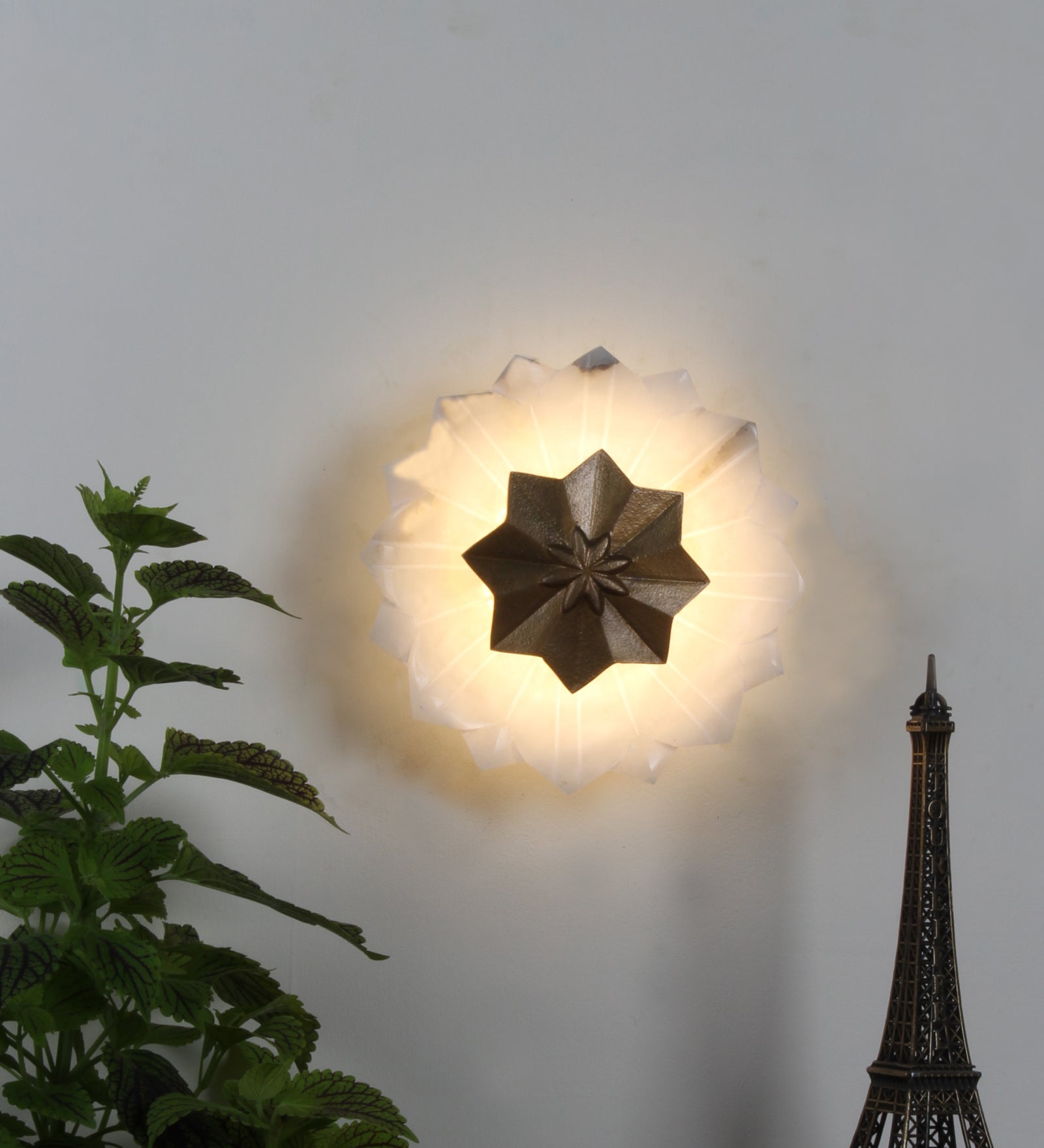 Ujjala Inbuilt LED Flower Alabaster & Metal Wall Light