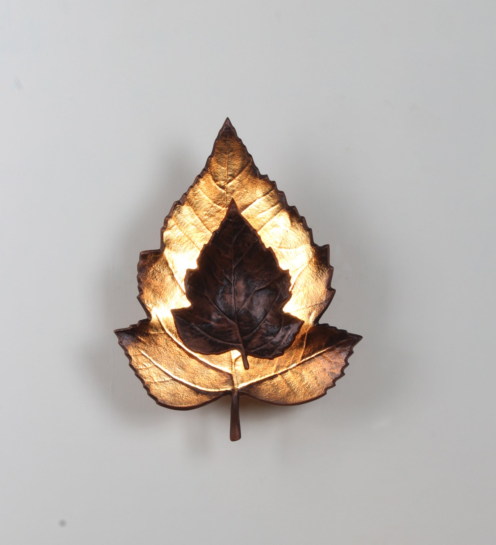 Leaf wall light is a Nature-inspired lighting